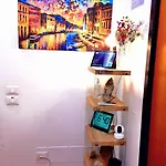 Venice בית אירוח *